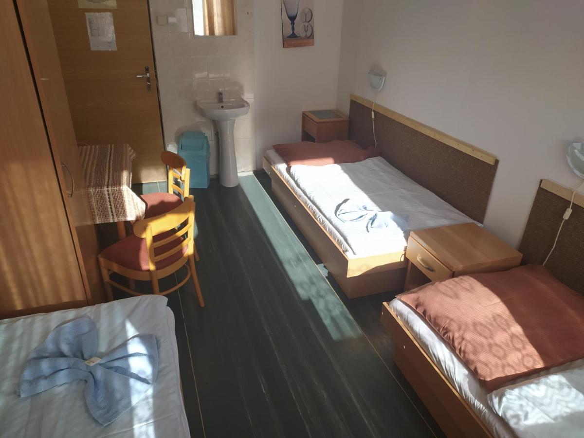 Hotel Sklarna Harrachov Ngoại thất bức ảnh