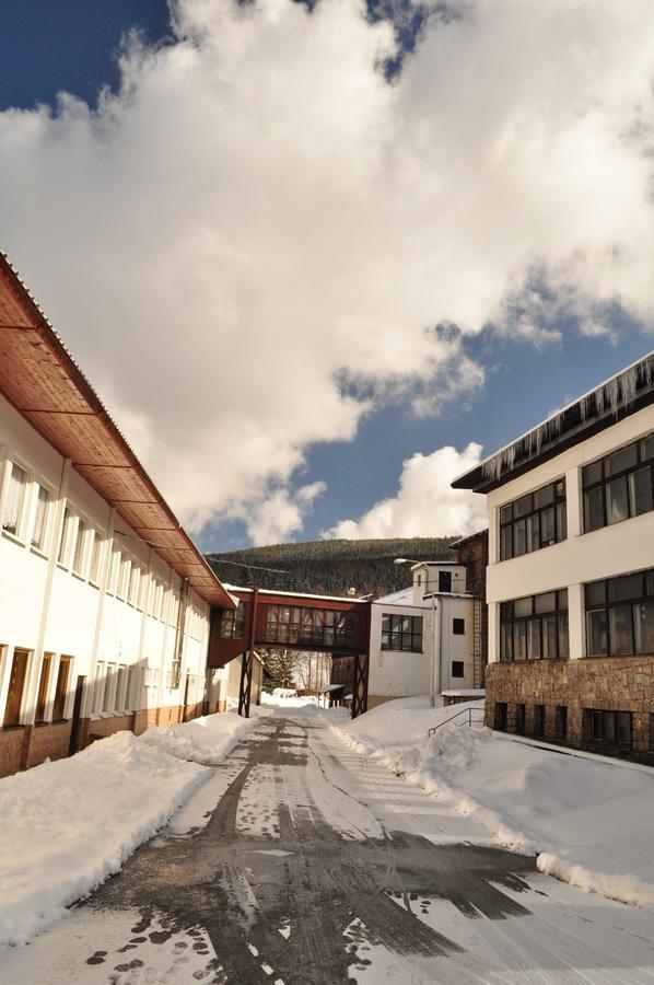 Hotel Sklarna Harrachov Ngoại thất bức ảnh